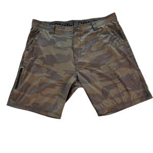 Denali Camo‎ Men's Shorts Size 40